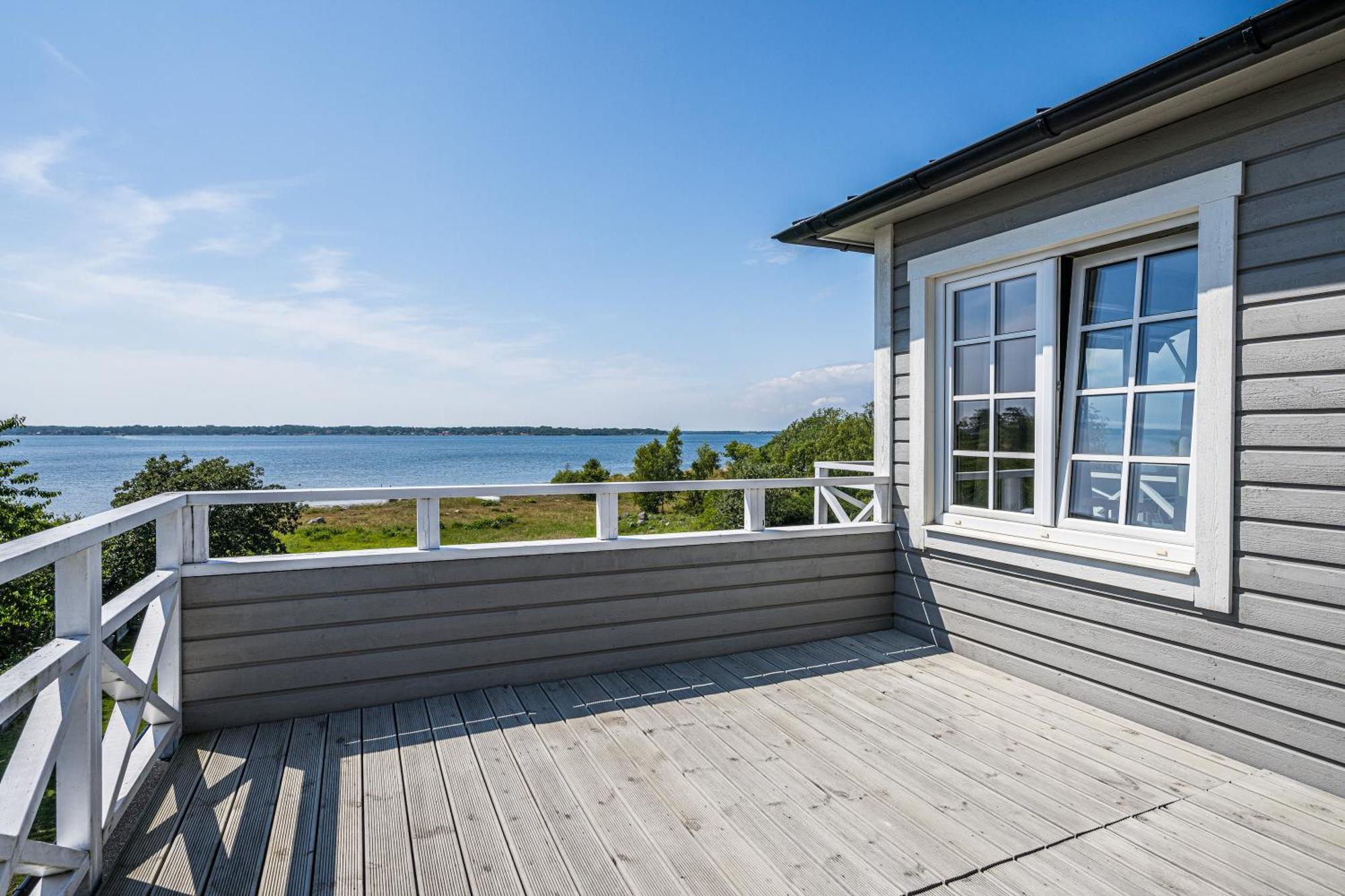 Exclusive Tranquil Villa By The Sea, Boat Available Drottningskar Exterior photo